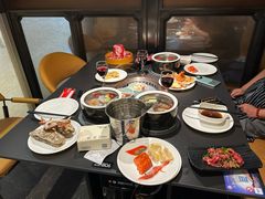 -钱小奴海鲜自助黑金店(杭州滨江龙湖店)