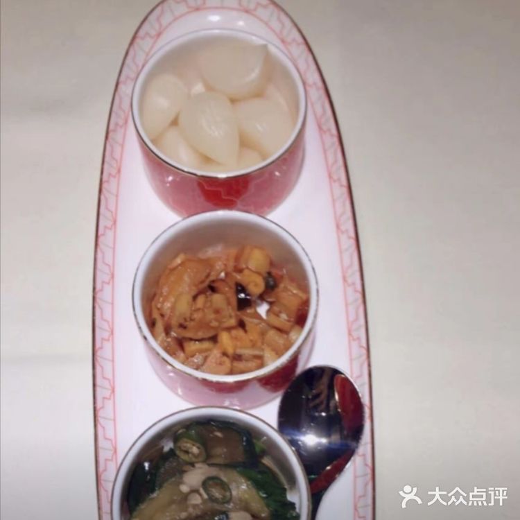 门店精选食材源自八百里蜀地,每一样都是当日鲜