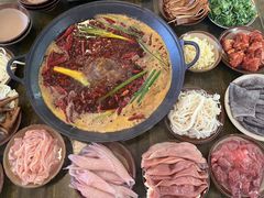 -黄潇洒老火锅(九眼桥宏济巷店)