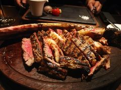 -恰餐厅及酒吧 CHAR Bar & Grill (北京丽都皇冠假日店)