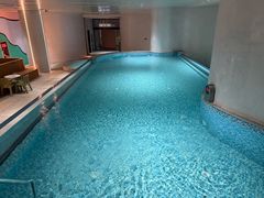 -涨巢·潮玩水疗局