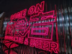 -LuOne凯德晶萃广场(徐家汇路店)