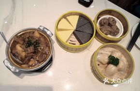 Beef Brisket Zhezhe Rice Noodle Pot