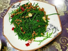 -玛拉沁艾力手把肉蒙餐