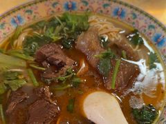 -金杨拉面王小吃面馆·牛三宝面·红烧牛肉粉