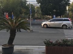 -临沂路-路侧停车场