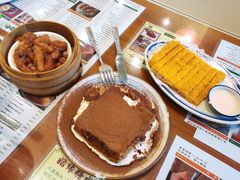 小龙凤漏奶华-小龍鳳餐室(番禺路店)