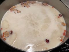 -尚尚仙·酸汤猪手·猪肚鸡火锅(华联万柳购物中心店)