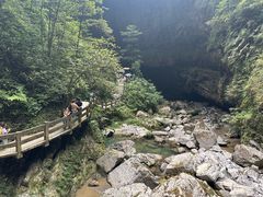-龙水峡地缝景区