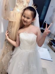 -Flora婚纱礼服定制租赁店