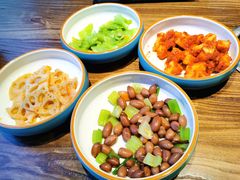 精品小菜-明洞阿姨·韩式酱蟹烤肉·创意料理(三元桥店)