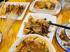 -老何太太鹤岗小串·团建聚餐(龙华店)