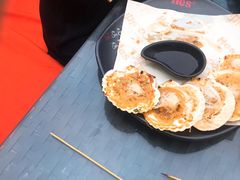 -何师烧烤·香辣蟹·川菜·30年老品牌(太古里旗舰店)