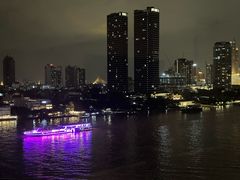 -曼谷湄南河畔华美达广场酒店