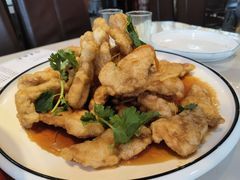 -老码头黑皮肘子锅包肉熏酱水饺(文政街店)