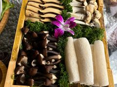 -慢丽江·云南野生菌土鸡锅(西山店)