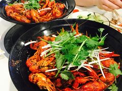 -虾弄弄海派小龙虾·牛羊蝎子火锅