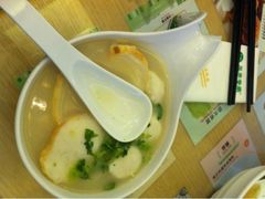 墨鱼丸米线-翠华餐厅(旺角文华商场店)