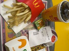 -麦当劳(石坝服务区店)