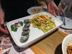-黄泥岗·地道湖北菜(奥特莱斯店)
