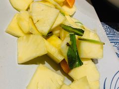 -云海肴·汽锅鸡·云南菜(天山百盛优客店)