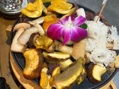 -一朵菌·野生菌探索家火锅(南亚店)