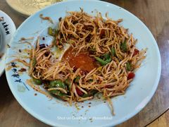 孜然炒牛肉-老磨油饼(高陵店)