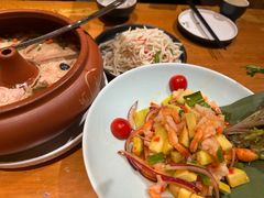 -老滇山寨•云南特色菜•地方菜•民族风情歌舞表演(金碧店)