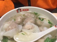 金牌虾仁馄饨-南城香·饭香串香馄饨香(青年路店)