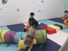 -黄浦乐烁龙鱼宝贝托育园(海潮路校区)