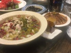 -钟掌勺忘不了地道湘菜(新天地假日广场店)
