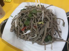 -溢心园香河肉饼总店