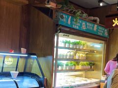 -领鲜活海鲜榴莲自助火锅(东门店)