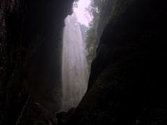 -龙水峡地缝景区