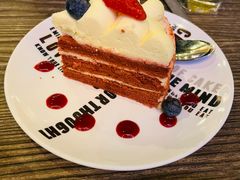 红丝绒蛋糕-The BREW·酿餐厅(浦东嘉里大酒店)