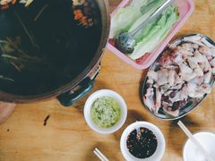 連州果園雞-威邵鸡煲(西华路总店)