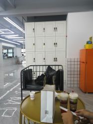 -宫铭烫发染发接发店
