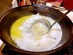 -鲜入围煮花胶鸡海鲜火锅