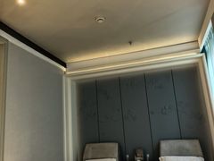 -浅深(世茂滨江精品店)