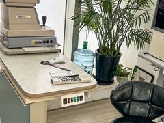 -三叶眼镜城(八佰伴店)