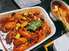 麻辣小龙虾-冰城小镇音乐串吧·聚会餐厅(百子湾店)