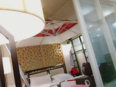 -喜鹊愉家酒店(郑州曼哈顿博览中心地铁站店)