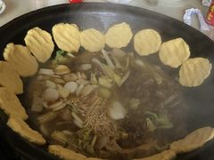 -三江鱼东北特色铁锅炖(骆驼店)