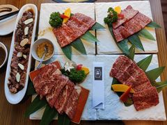 -炼火烤肉店