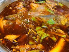 -肖肖酸萝卜鱼火锅(总店)