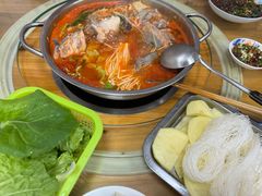 -苗侗地道红酸.酸汤鱼·酸汤牛肉