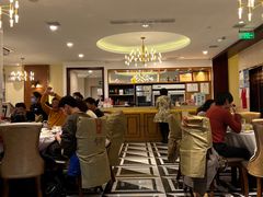 大堂-老人和饭店(淮海中路店)