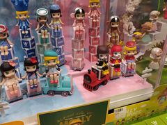 -泡泡玛特POPMART(杭州乐堤港店)