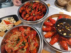 -巴厘龙虾·榜首油焖大虾(音乐学院·沿江酒馆店)