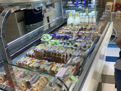 -85度C(生甜甜圈研究工坊·上海平凉店)